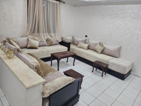 Appartement ensoleillé de 100 m2 à Mohamedia à 10 mn de la mer